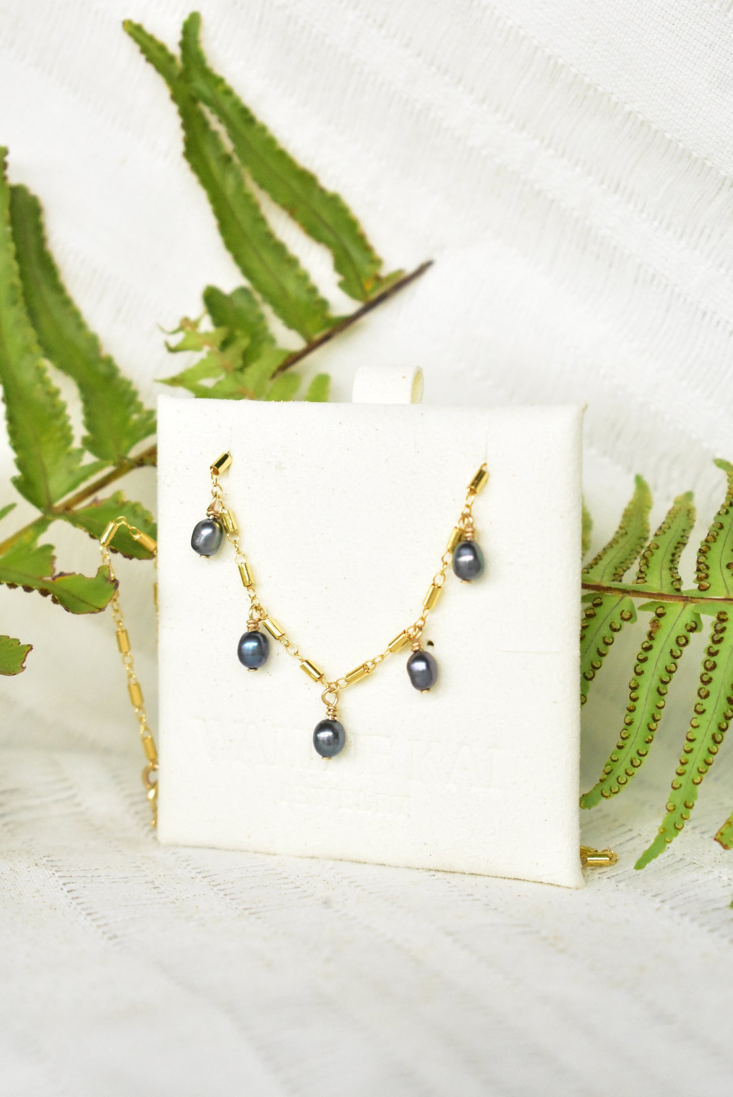 Pearl tube necklace