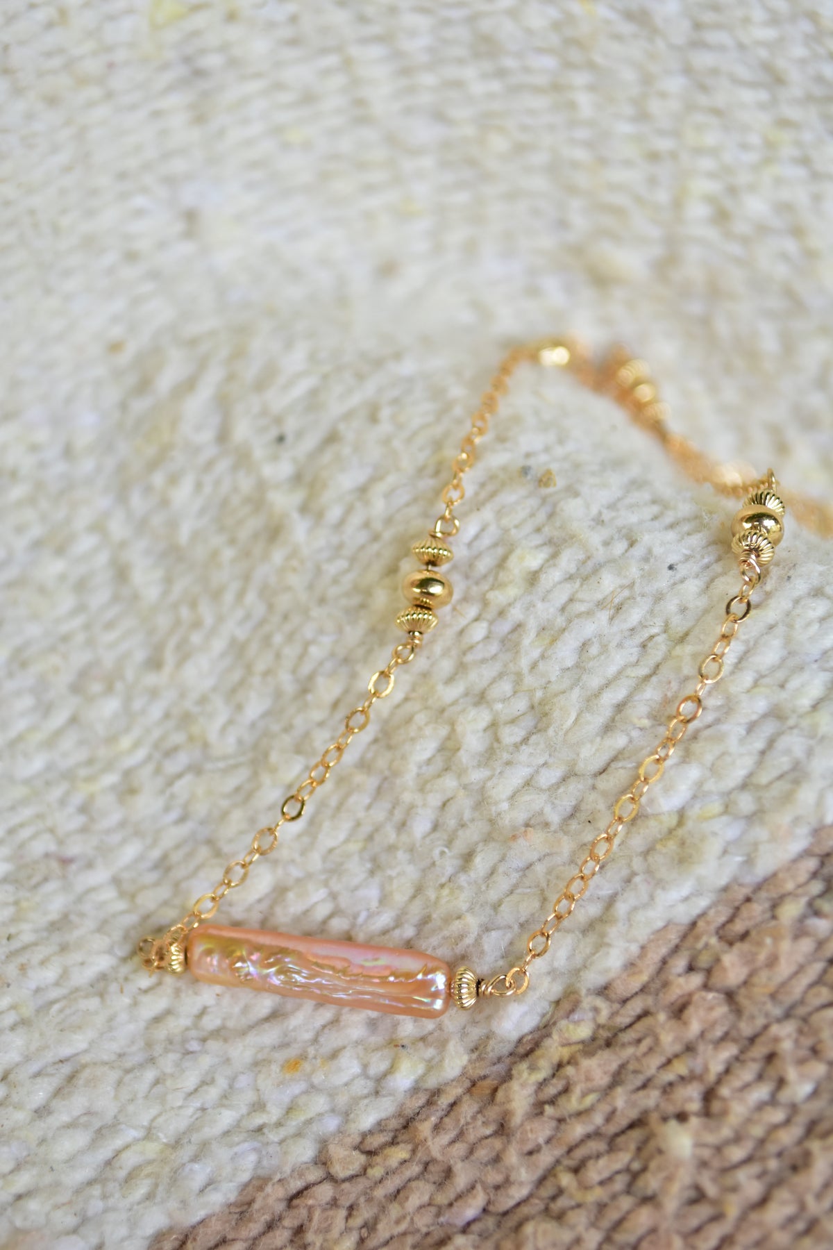 Peach pearl bar beaded necklace