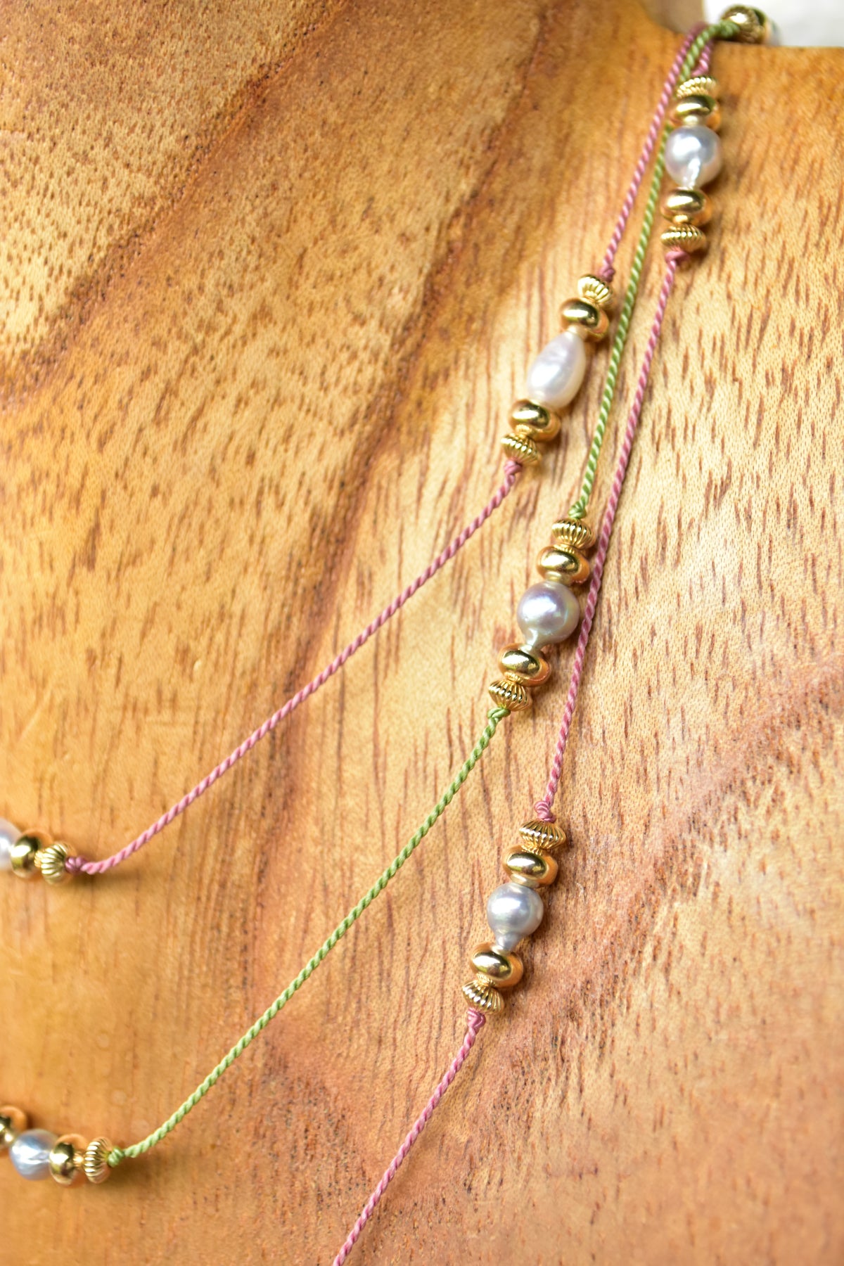 Green silk light Akoya choker