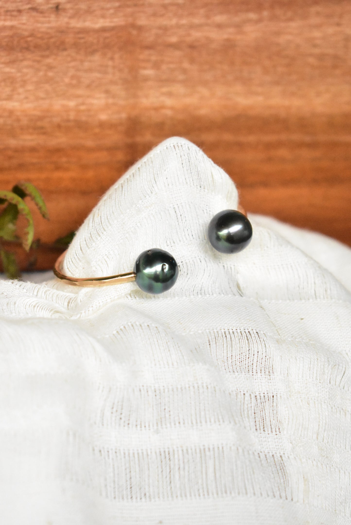 Tahitian pearl cuff