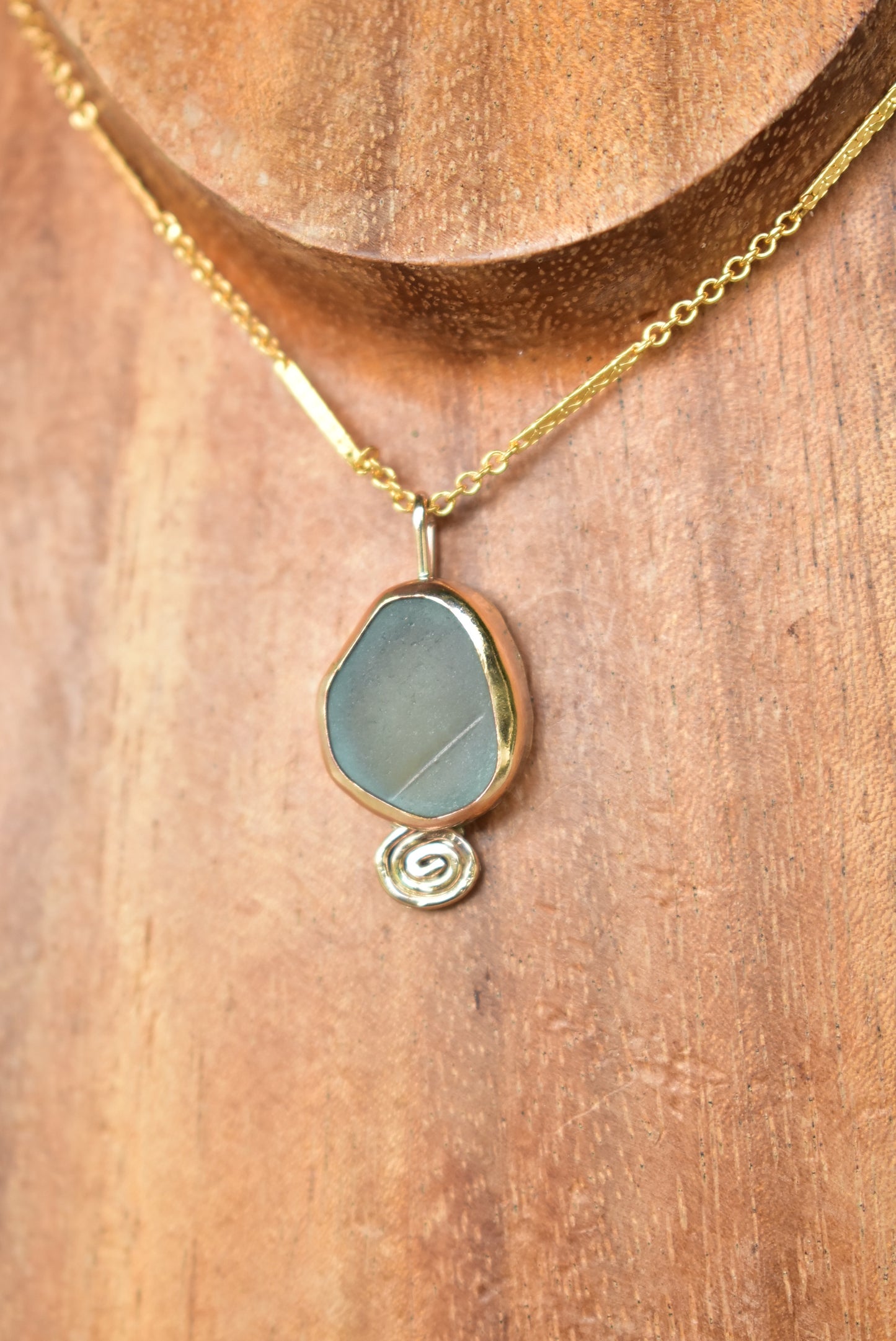 Seaglass swirl necklace