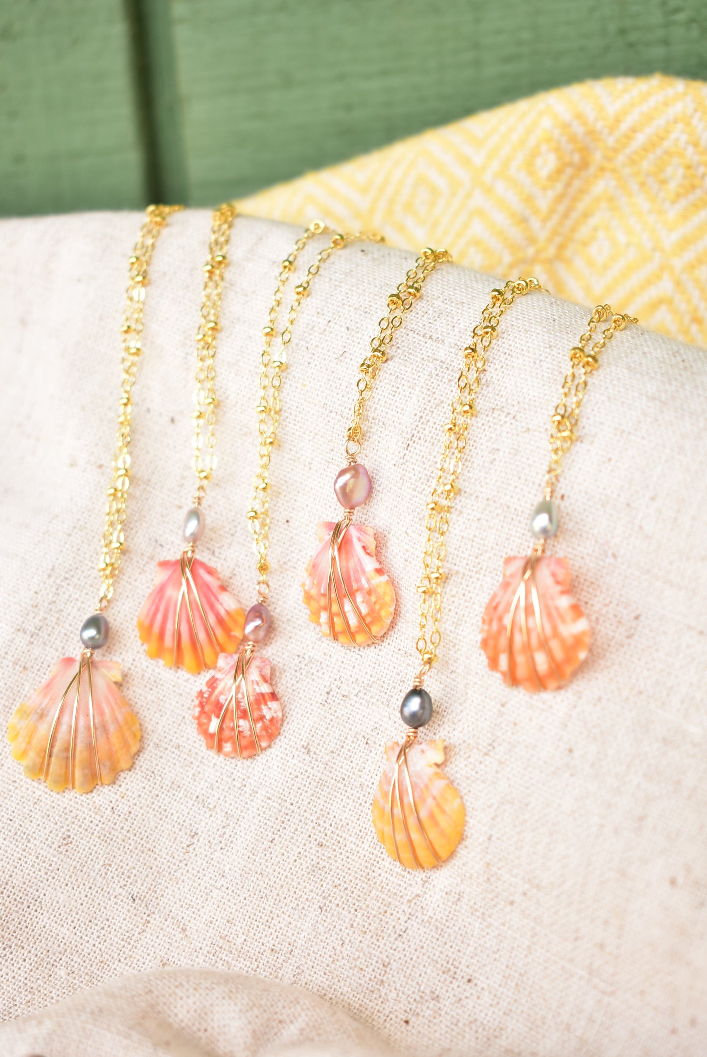 keshi topped sunrise necklace