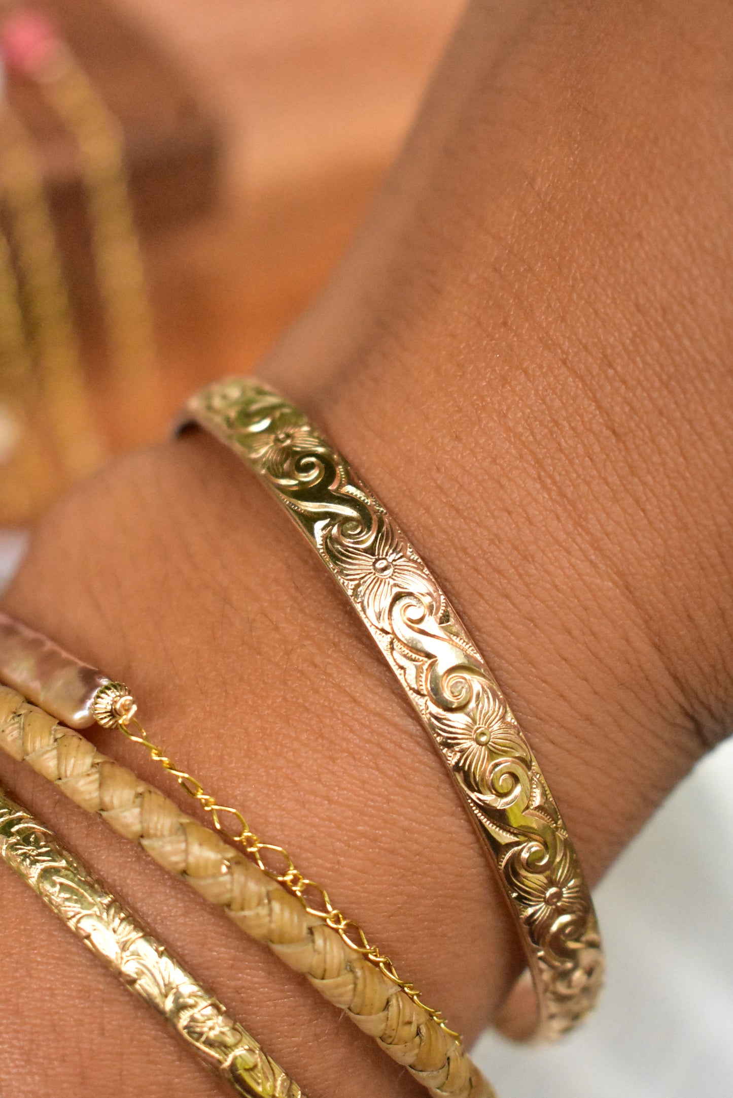 Thick heirloom bangle