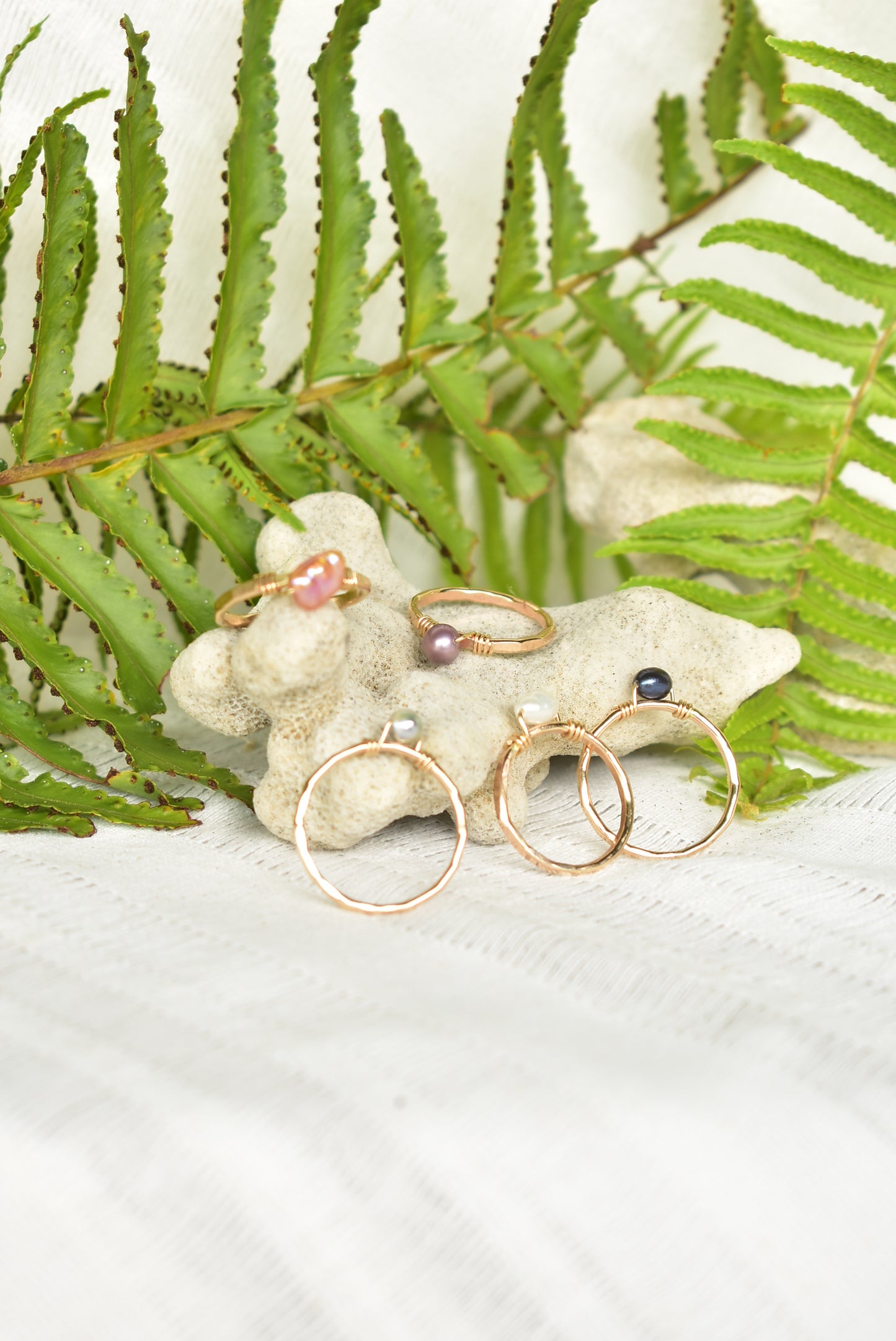 Single banded keshi ring
