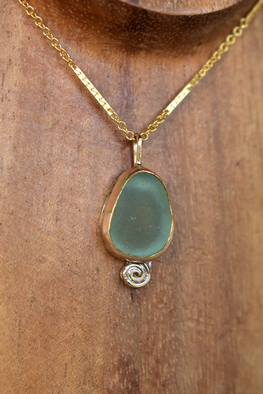 Seaglass swirl necklace