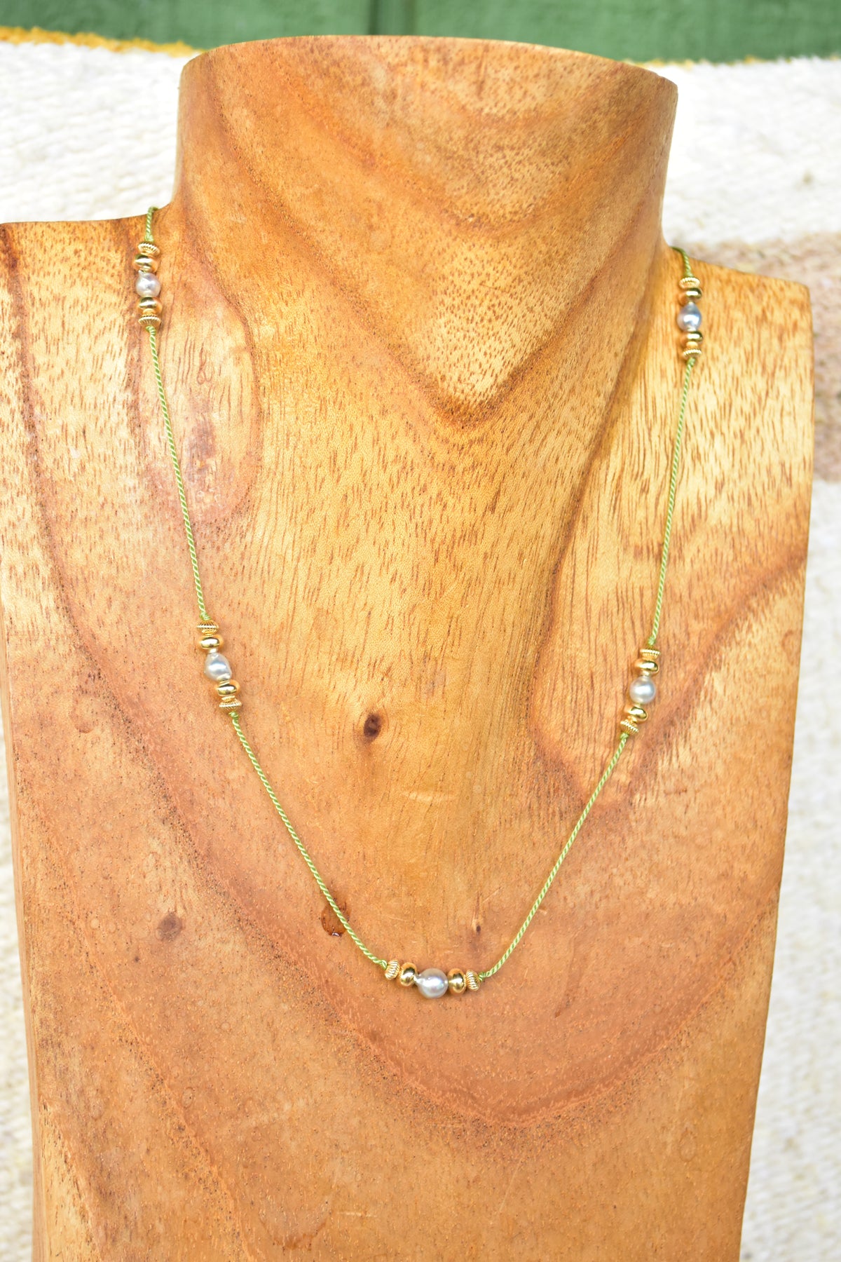 Green silk light Akoya choker