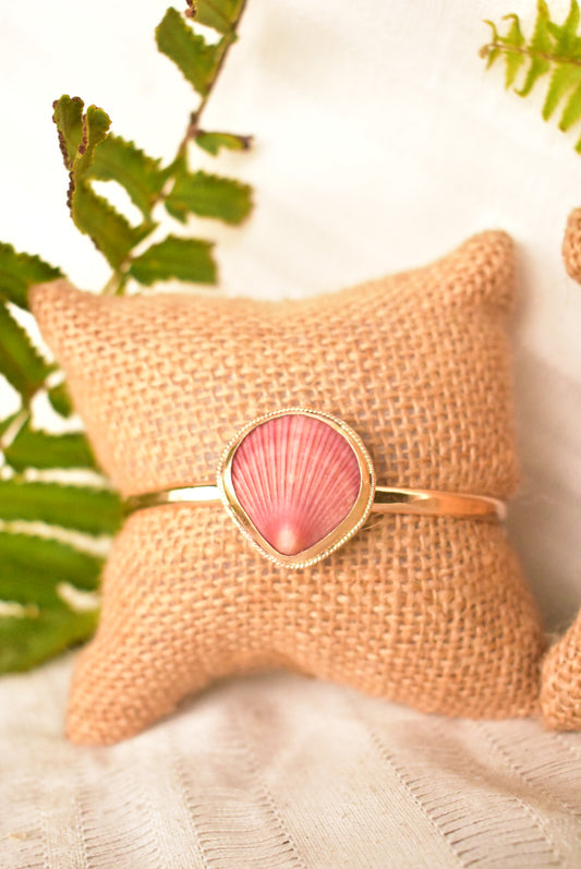 Seashell cuff