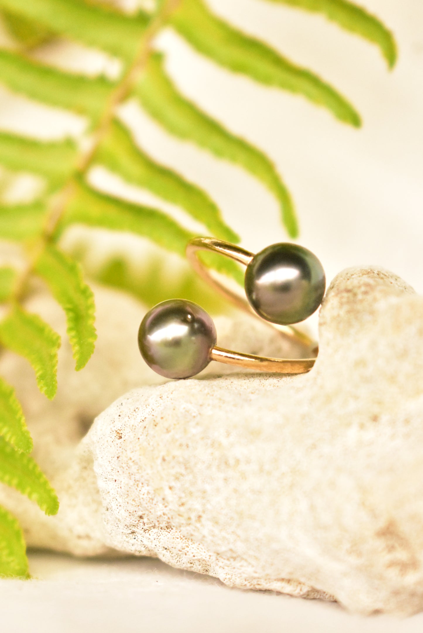 Tahitian twist ring