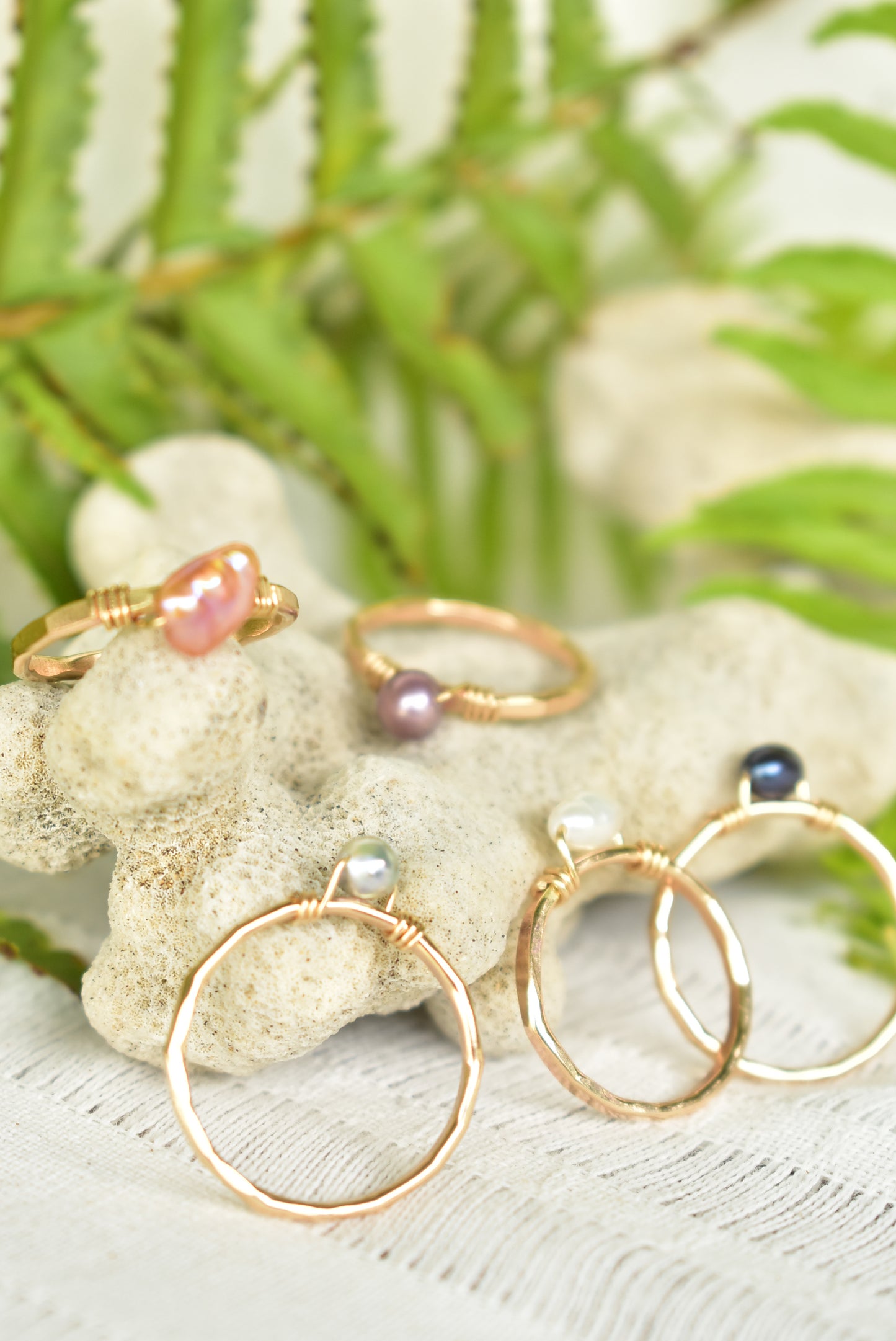 Single banded keshi ring