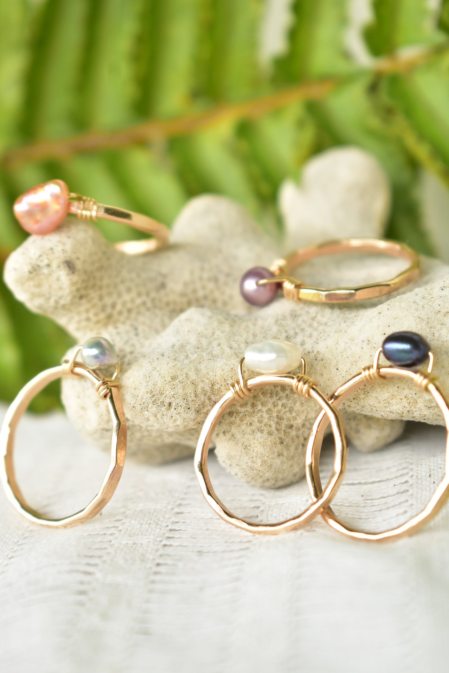 Single banded keshi ring