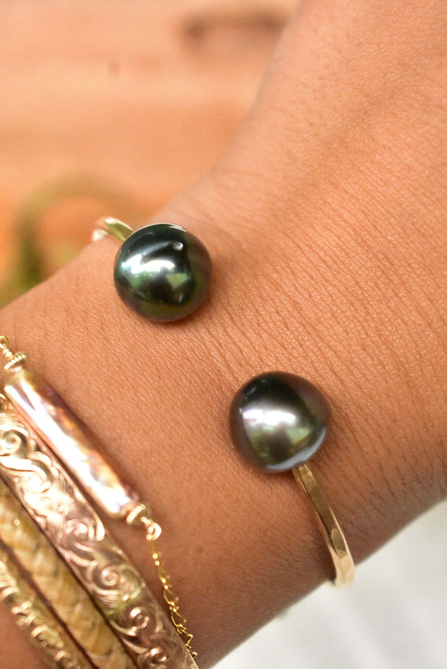 Tahitian pearl cuff