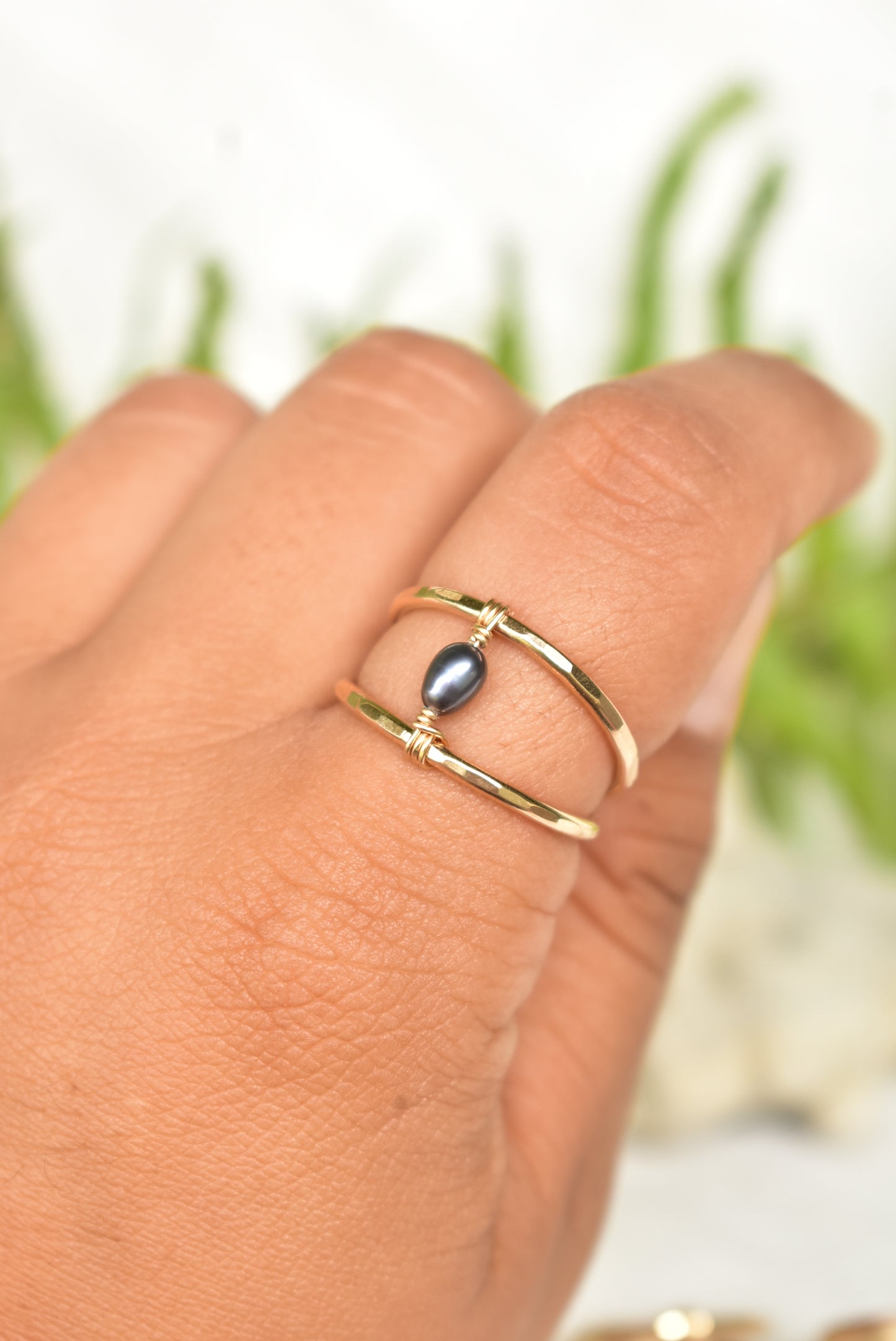 Double banded keshi ring