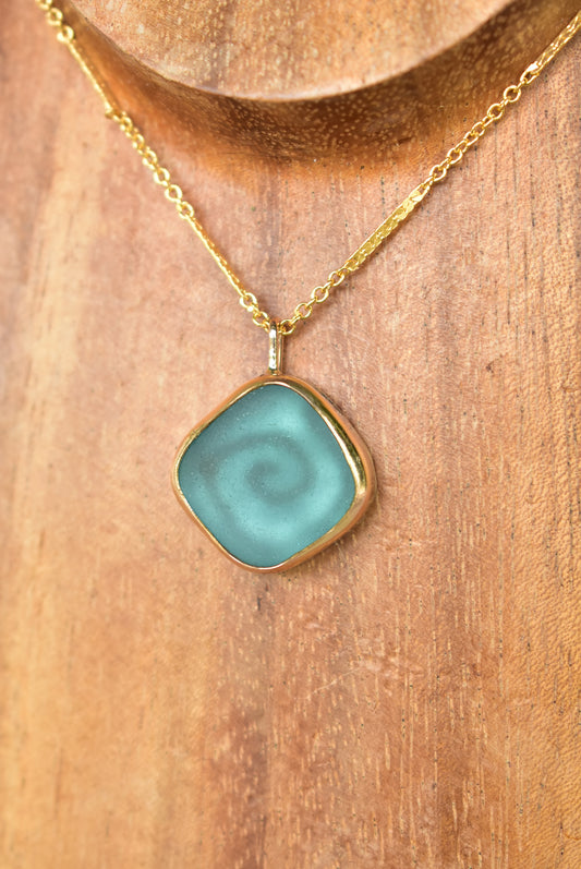 Seaglass swirl necklace