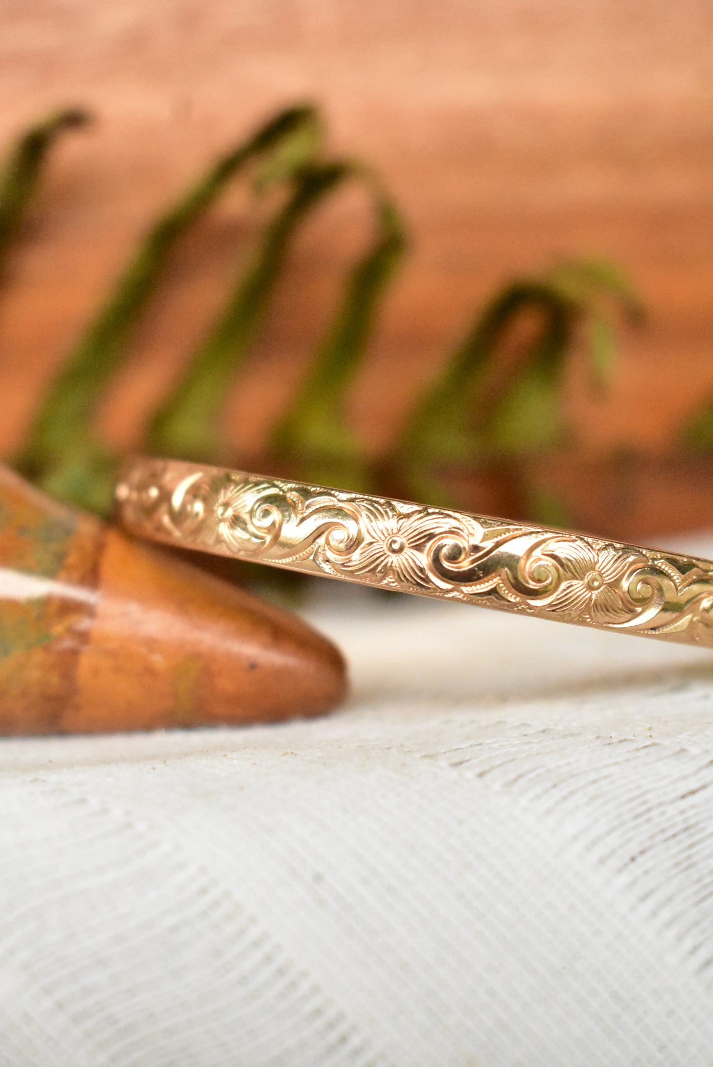 Thick heirloom bangle