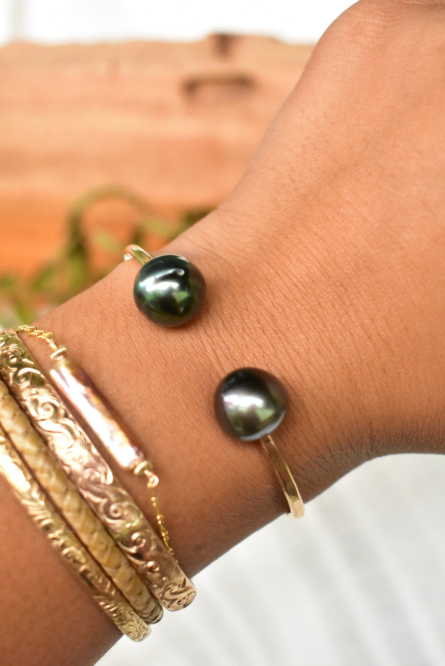 Tahitian pearl cuff