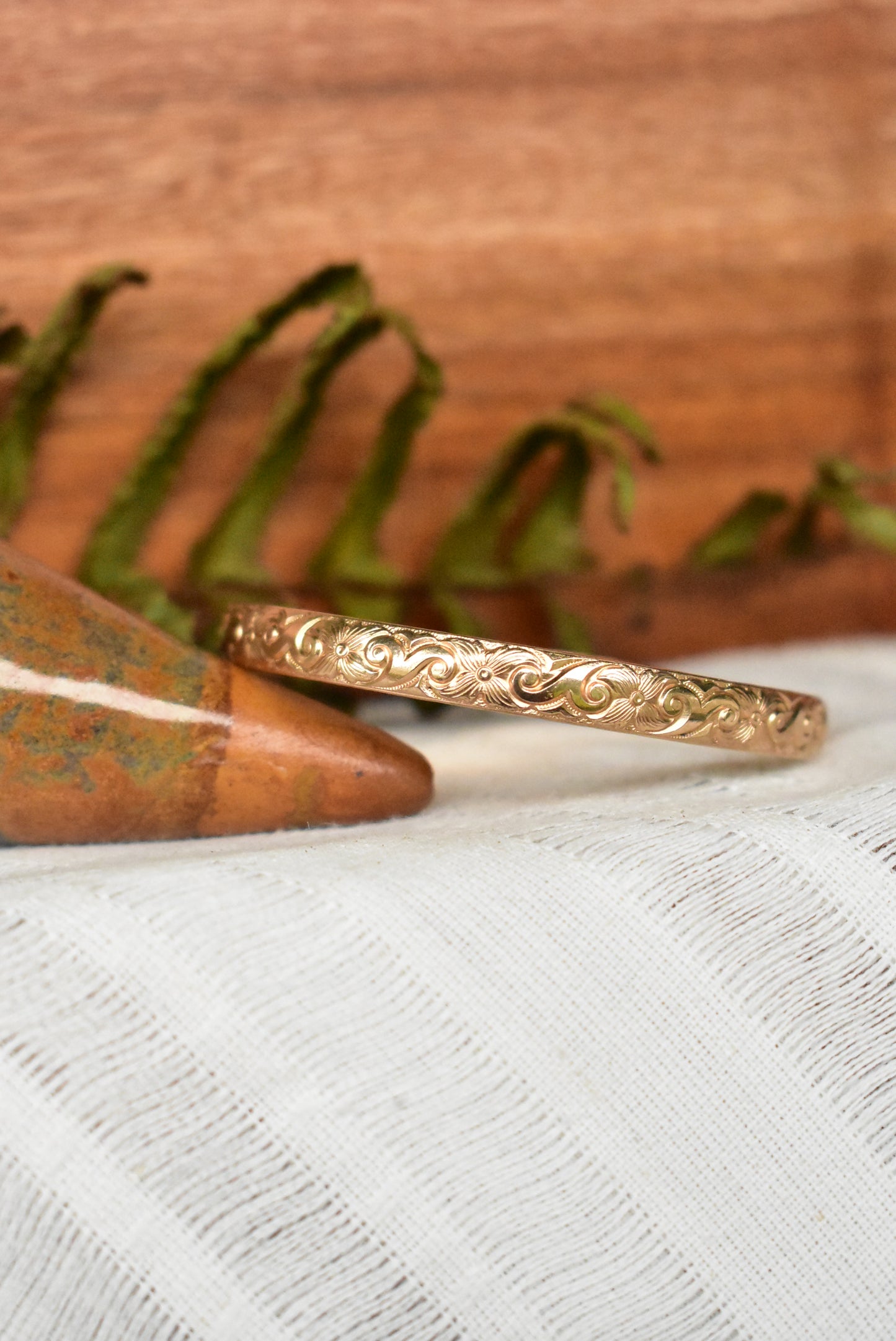 Thick heirloom bangle