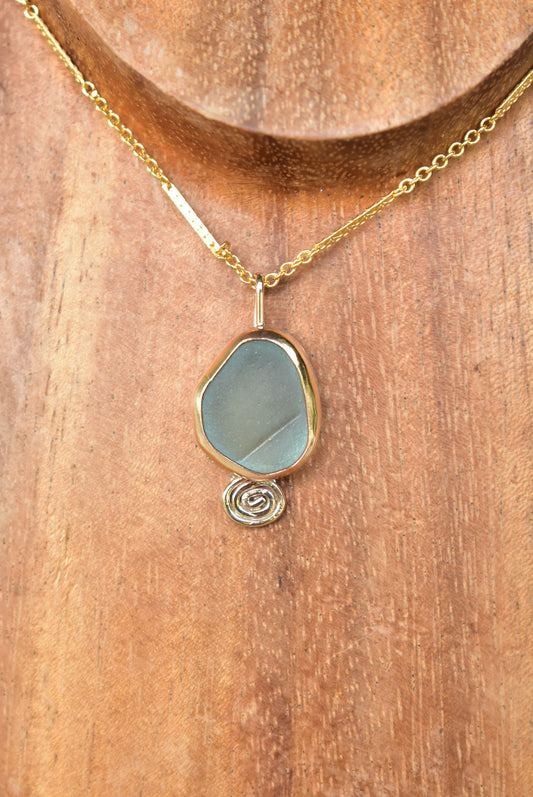 Seaglass swirl necklace