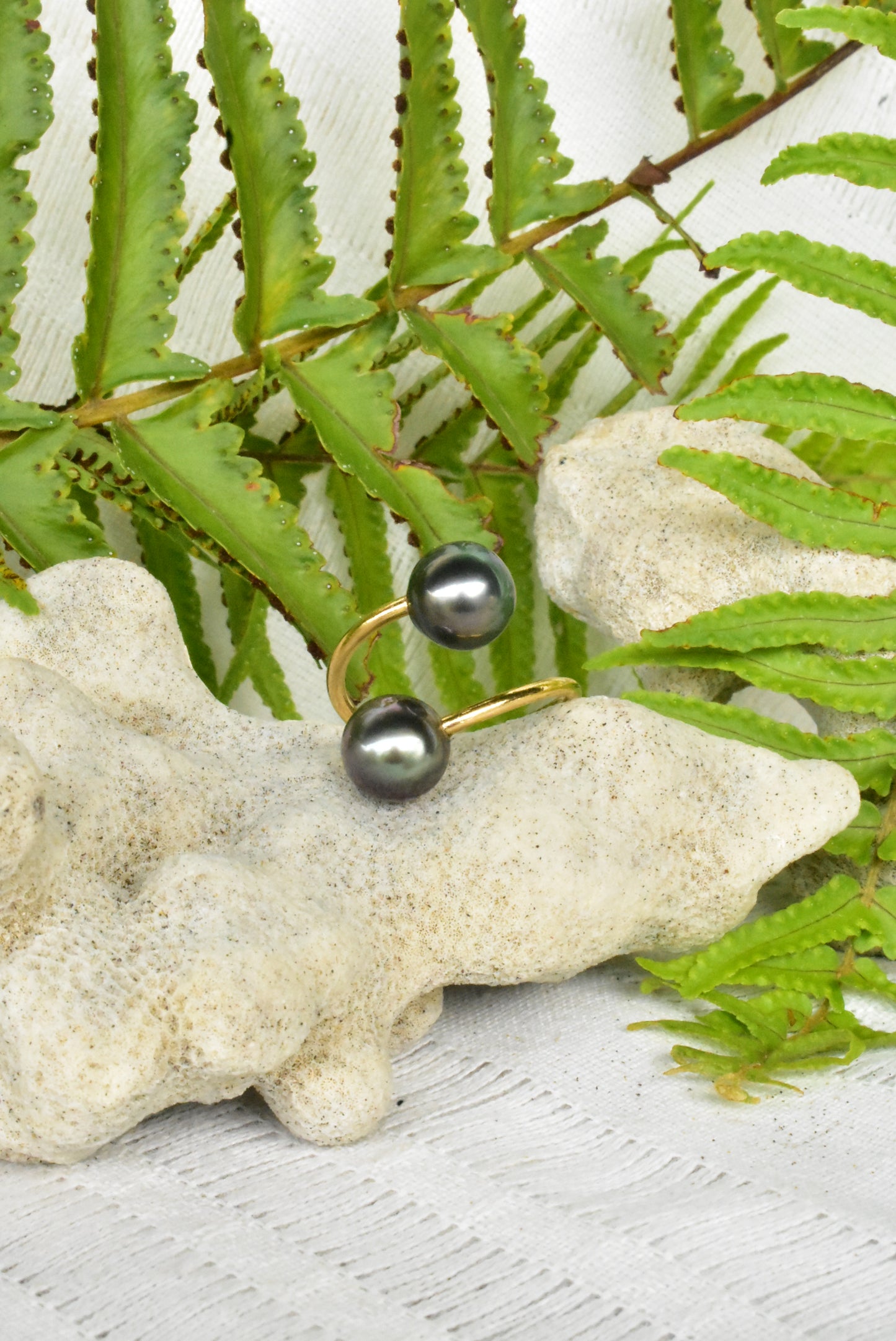 Tahitian twist ring