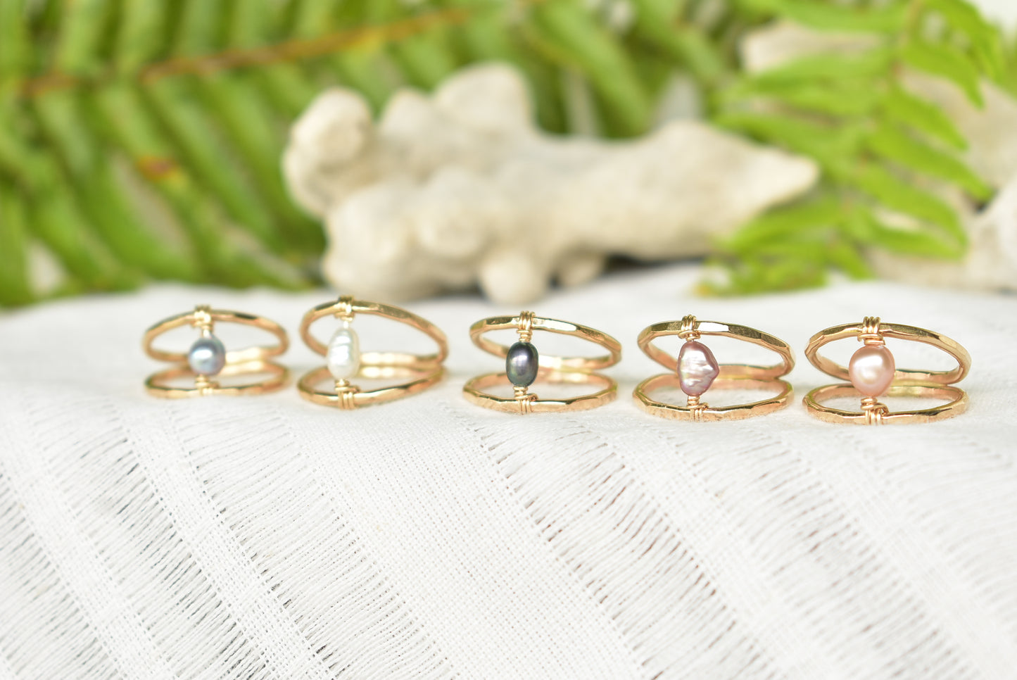 Double banded keshi ring