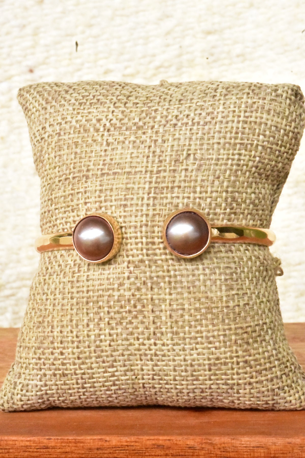 Pearl cuff