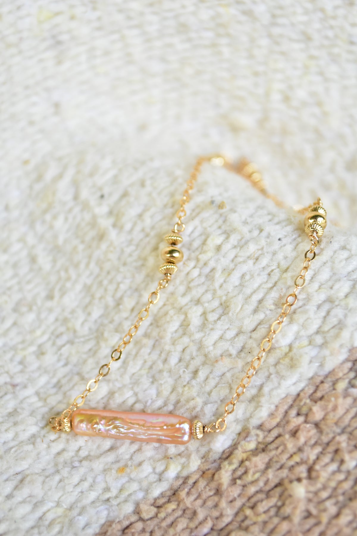 Peach pearl bar beaded necklace