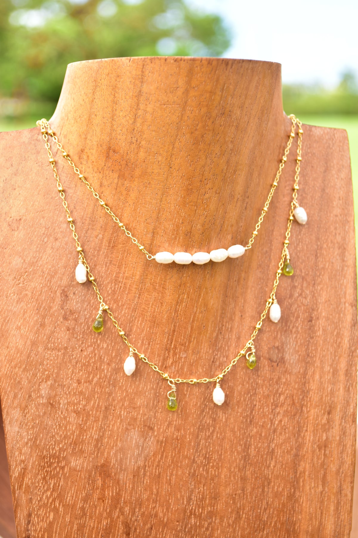 Pearl bar necklace