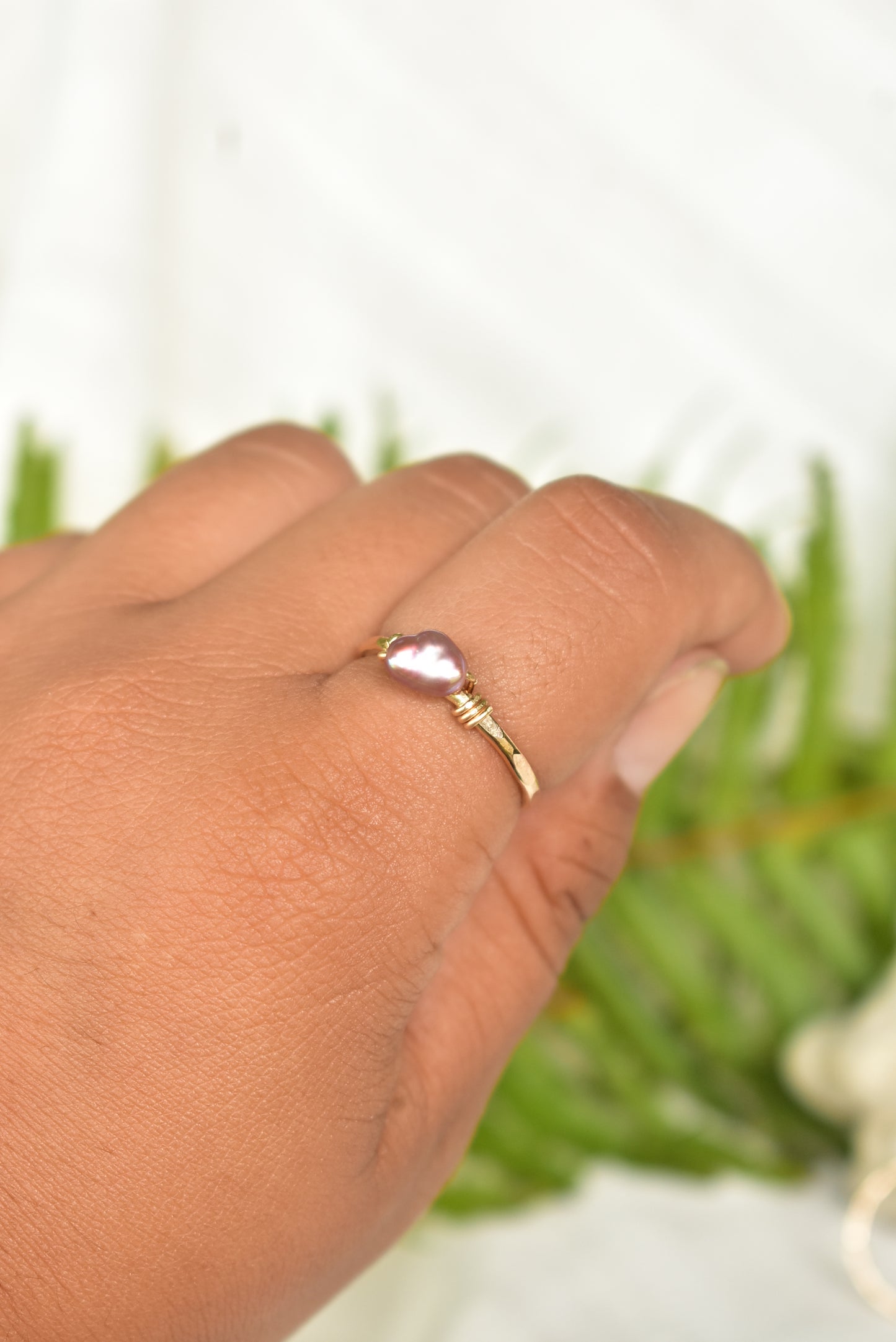 Single banded keshi ring